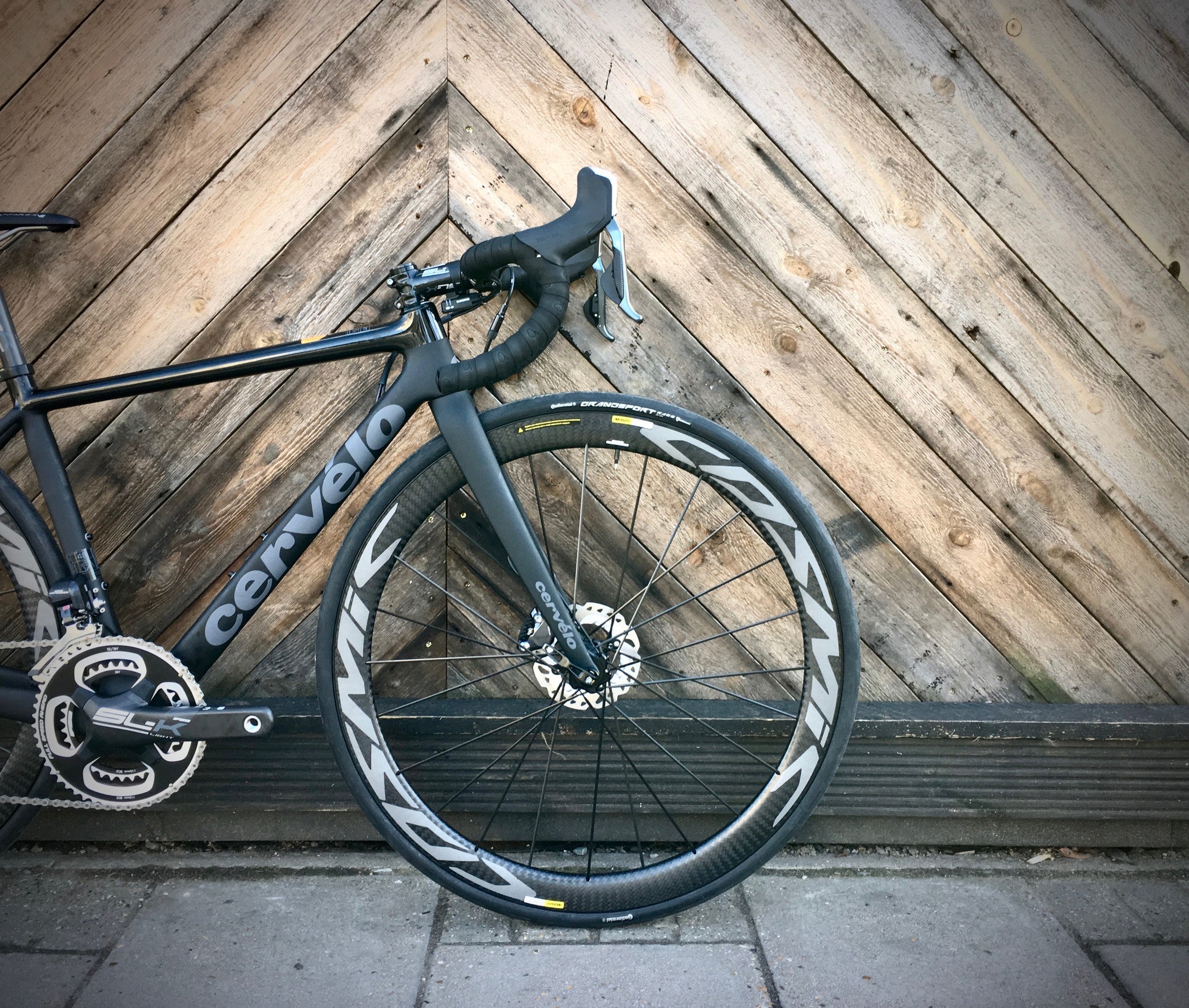 adjusting cycle disc brakes