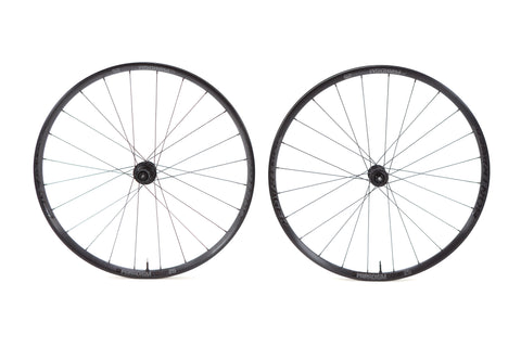 Bontrager Paradigm Comp 25 Disc Wheelset, Shimano Freehub