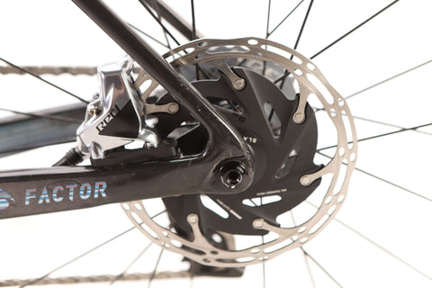 Factor Ostro VAM SRAM Red eTap AXS Disc Road Bike 2022, Size 52cm