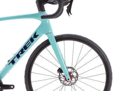 Trek Domane SL 5 Gen 4 Shimano 105 Disc Road Bike 2023, Size 56cm