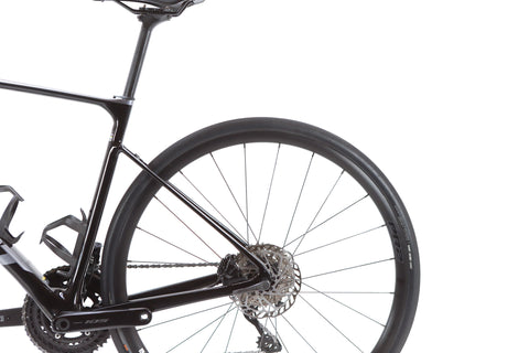 Giant Defy Advanced 2 Shimano 105 Disc Road Bike 2025, Size Medium