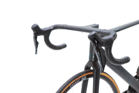 Canyon Ultimate CFR Shimano Dura-Ace Di2 Disc Road Bike 2023, Size Medium