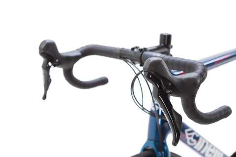 Cinelli Veltrix Disc Shimano 105 Road Bike 2023, Size Large
