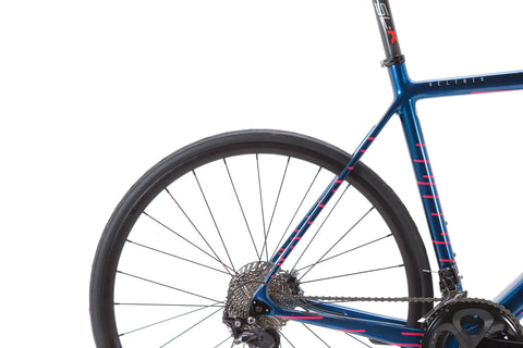 Cinelli Veltrix Disc Shimano 105 Road Bike 2023, Size Large