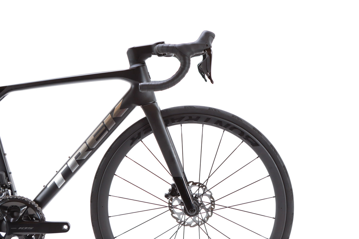 Trek Madone SL 6 Gen 8 Shimano 105 Di2 Disc Road Bike 2025, Size Medium