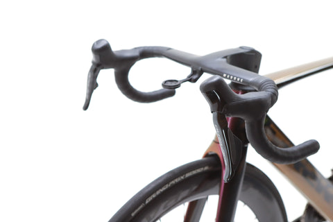 Trek Madone SLR 9 Gen 7 Shimano Dura-Ace Di2 Disc Road Bike 2024, Size 54cm