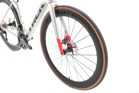Trek Madone SL 7 Gen 8 Shimano Ultegra Di2 Disc Road Bike 2025, Size Medium