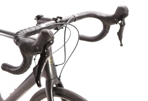 Cannondale Synapse Carbon Shimano 105 Disc Road Bike 2020, Size 56cm