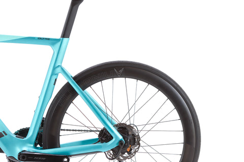 Bianchi e-Oltre Shimano 105 Disc Electric Road Bike 2025, Size 55cm