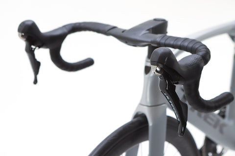 Trek Madone SLR 6 Gen 6 Shimano Ultegra Disc Road Bike 2019, Size 54cm