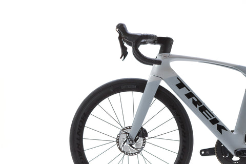 Trek Madone SLR 6 Gen 6 Shimano Ultegra Disc Road Bike 2019, Size 54cm