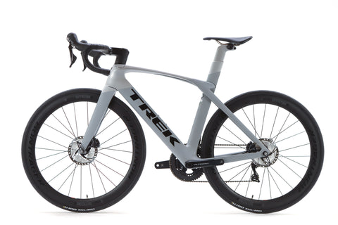 Trek Madone SLR 6 Gen 6 Shimano Ultegra Disc Road Bike 2019, Size 54cm