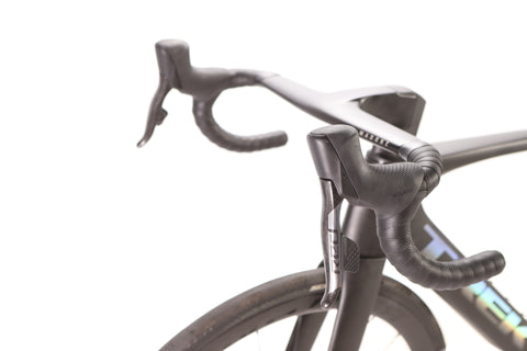 Trek Madone SLR 9 Gen 7 Sram Red eTap AXS Disc Road Bike 2023, Size 56cm