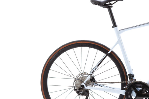Cube Attain GTC Race Shimano 105 Disc Road Bike 2022, Size 58cm