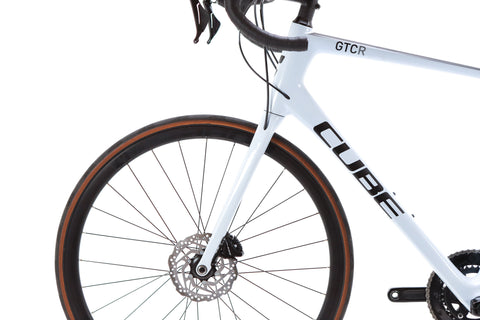 Cube Attain GTC Race Shimano 105 Disc Road Bike 2022, Size 58cm