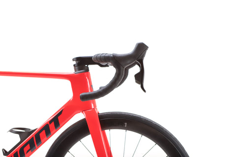 Giant Propel Advanced Pro 1 Sram Rival eTap AXS Disc Road Bike 2023, Size Large