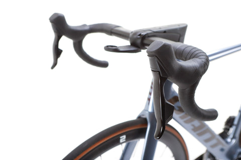 Giant Propel Advanced 1 Sram Rival eTap AXS Disc Road Bike 2022, Size M/L
