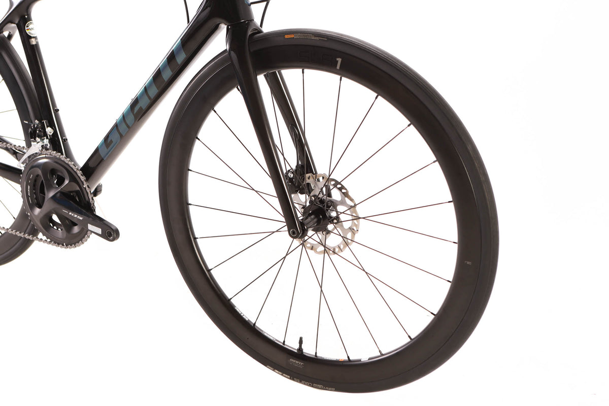 Giant TCR Advanced Pro 2 Shimano 105 Disc Road Bike 2021, Size Small