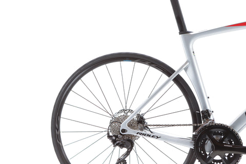 Ridley Noah Disc Shimano 105 Disc Road Bike 2023, Size Medium