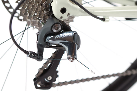 Trek Domane AL 4 Shimano Tiagra Disc Road Bike 2022, Size 56cm