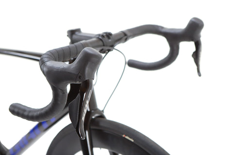 Giant TCR Advanced Disc 1 Shimano 105 Di2 Disc Road Bike 2024, Size Medium