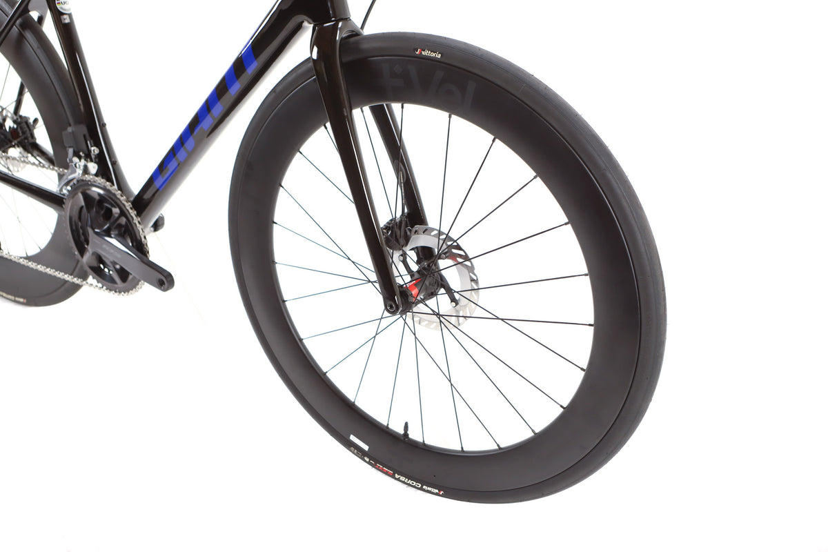 Giant TCR Advanced Disc 1 Shimano 105 Di2 Disc Road Bike 2024, Size Medium