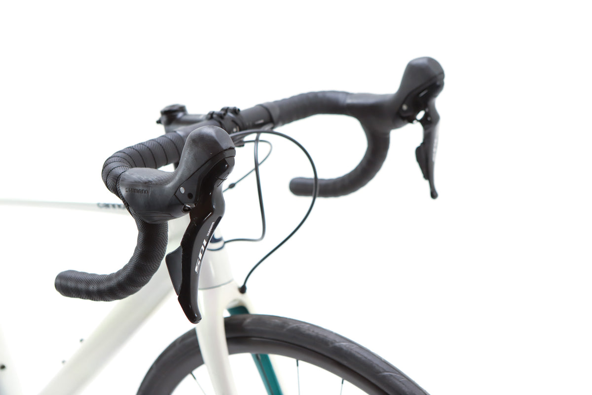 Cannondale Synapse Carbon Shimano 105 Disc Road Bike 2021, Size 48cm
