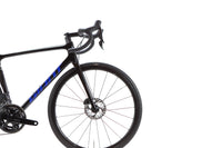 Giant TCR Advanced Disc 1 Shimano 105 Di2 Disc Road Bike 2024, Size Medium