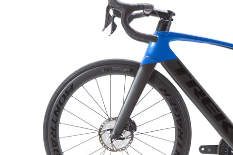 Trek Madone SL 7 Gen 6 Shimano Ultegra Di2 Disc Road Bike 2021, Size 52cm