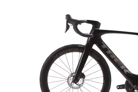 Trek Madone SLR 7 Gen 7 Shimano Ultegra Di2 Disc Road Bike 2023, Size 56cm