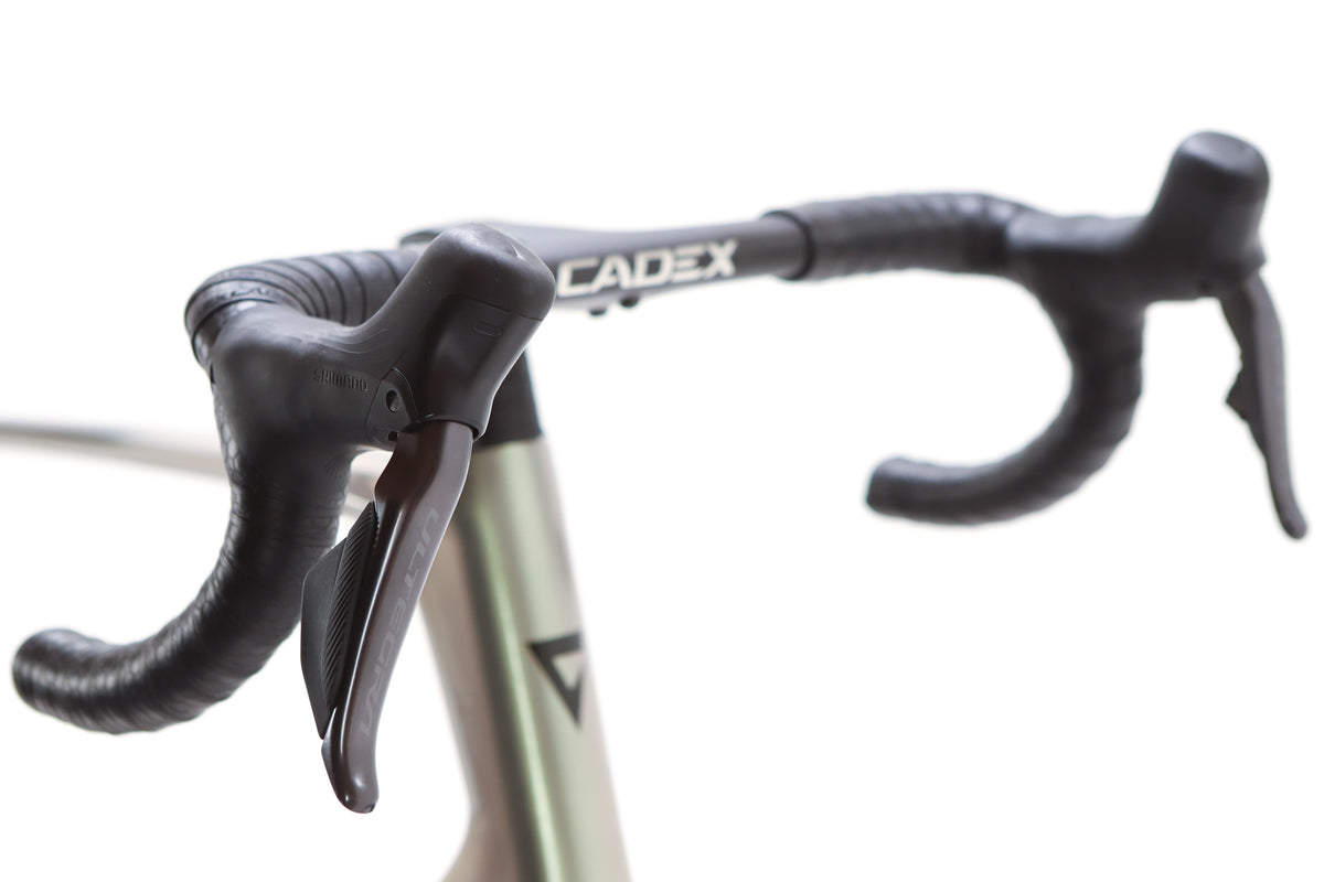 Giant Defy Advanced SL 1 Shimano Ultegra Di2 Disc Road Bike 2024, Size XL