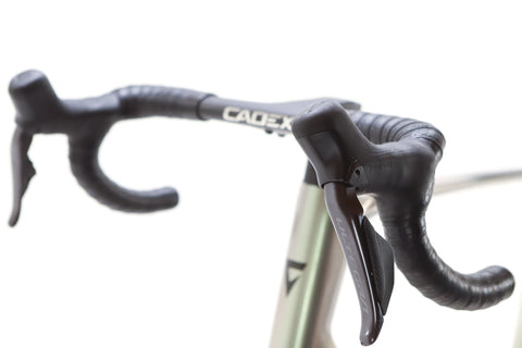 Giant Defy Advanced SL 1 Shimano Ultegra Di2 Disc Road Bike 2024, Size XL