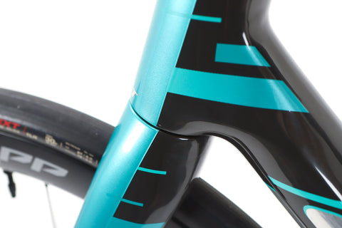 Scott Addict RC Shimano 105 Di2 Disc Road Bike 2024, Size Large