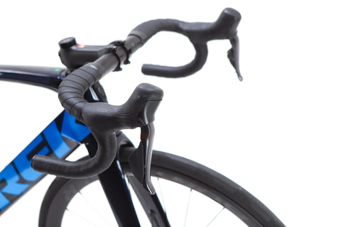 Trek Madone SL 7 Gen 6 Shimano Ultegra Di2 Disc Road Bike 2022, Size 54cm