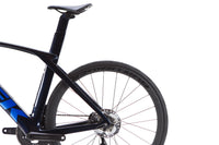 Trek Madone SL 7 Gen 6 Shimano Ultegra Di2 Disc Road Bike 2022, Size 54cm