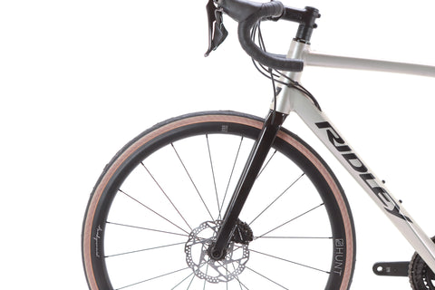 Ridley Fenix SLA Shimano 105 Disc Road Bike 2024, Size 56cm