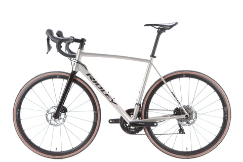 Ridley Fenix SLA Shimano 105 Disc Road Bike 2024, Size 56cm