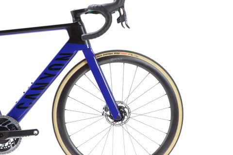 Canyon Aeroad CF SLX Sram Red eTap AXS Disc Road Bike 2023, Size Medium