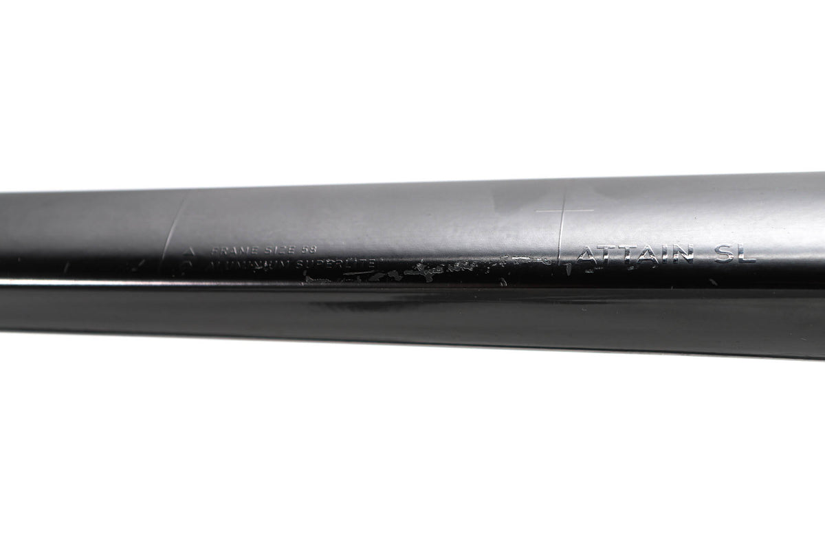 Cube Attain SL Shimano 105 Disc Road Bike 2022, Size 58cm