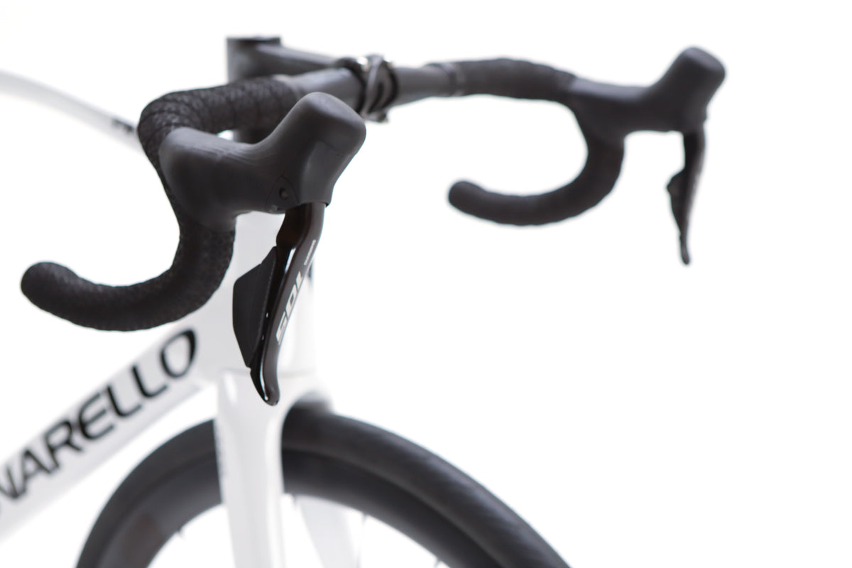 Pinarello X5 Shimano 105 Di2 Disc Road Bike 2024, Size 53cm