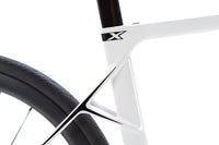 Pinarello X5 Shimano 105 Di2 Disc Road Bike 2024, Size 53cm