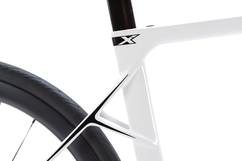 Pinarello X5 Shimano 105 Di2 Disc Road Bike 2024, Size 53cm