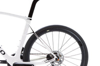 Pinarello X5 Shimano 105 Di2 Disc Road Bike 2024, Size 53cm