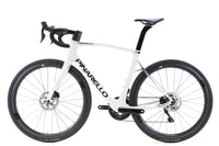 Pinarello X5 Shimano 105 Di2 Disc Road Bike 2024, Size 53cm