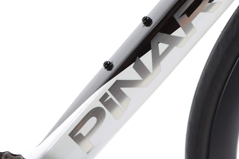 Pinarello F9 Shimano Dura-Ace Di2 Disc Road Bike 2023, Size 54.5cm