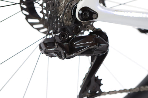 Pinarello F9 Shimano Dura-Ace Di2 Disc Road Bike 2023, Size 54.5cm