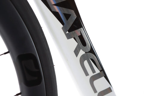 Pinarello F9 Shimano Dura-Ace Di2 Disc Road Bike 2023, Size 54.5cm