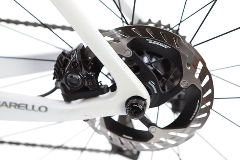 Pinarello F9 Shimano Dura-Ace Di2 Disc Road Bike 2023, Size 54.5cm