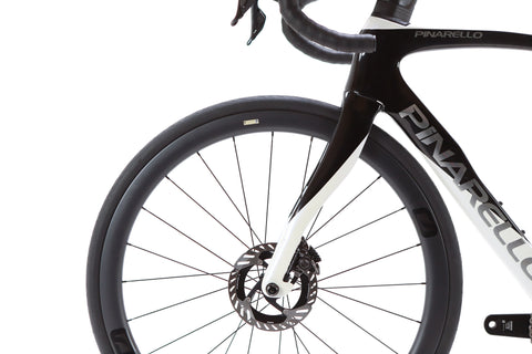 Pinarello F9 Shimano Dura-Ace Di2 Disc Road Bike 2023, Size 54.5cm