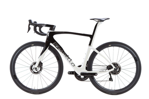 Pinarello F9 Shimano Dura-Ace Di2 Disc Road Bike 2023, Size 54.5cm